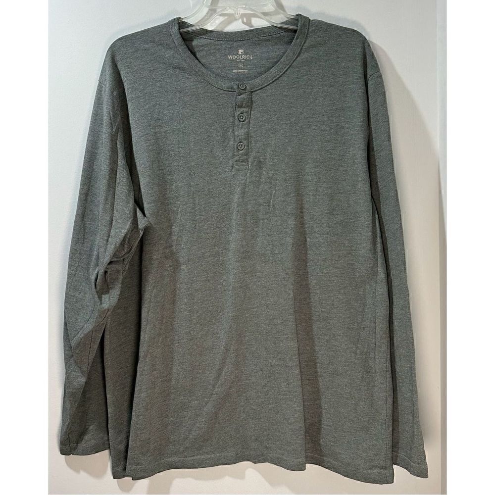 Woolrich men’s gray 1/4 button up Henley size XL. #36-0911